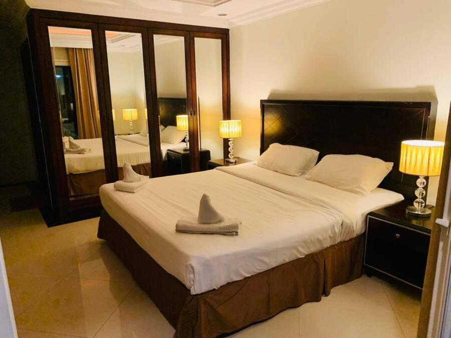Ivory Palace Hotel Патая Екстериор снимка