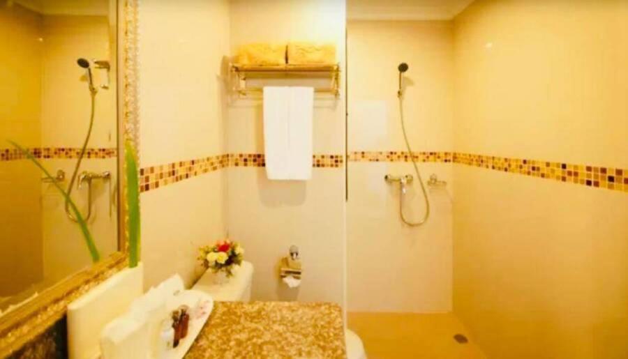 Ivory Palace Hotel Патая Екстериор снимка
