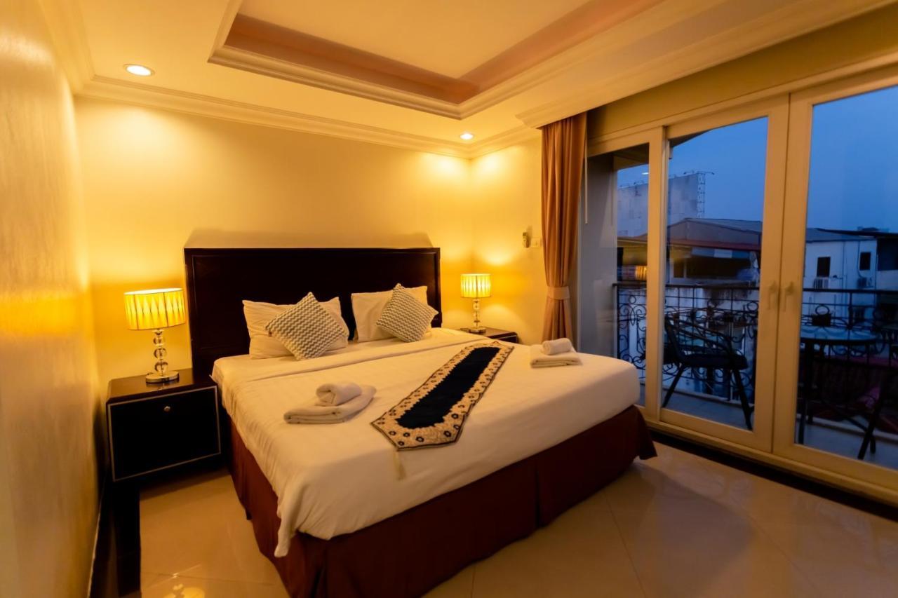 Ivory Palace Hotel Патая Екстериор снимка