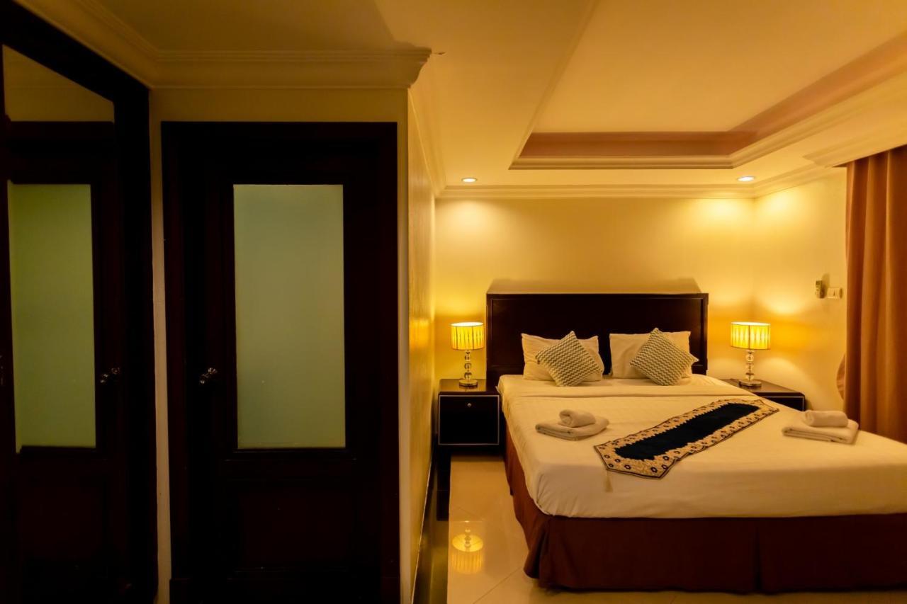 Ivory Palace Hotel Патая Екстериор снимка