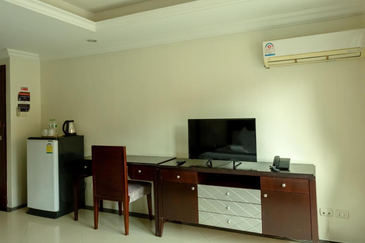 Ivory Palace Hotel Патая Екстериор снимка