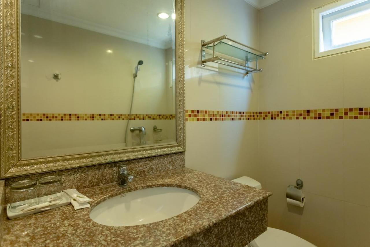 Ivory Palace Hotel Патая Екстериор снимка