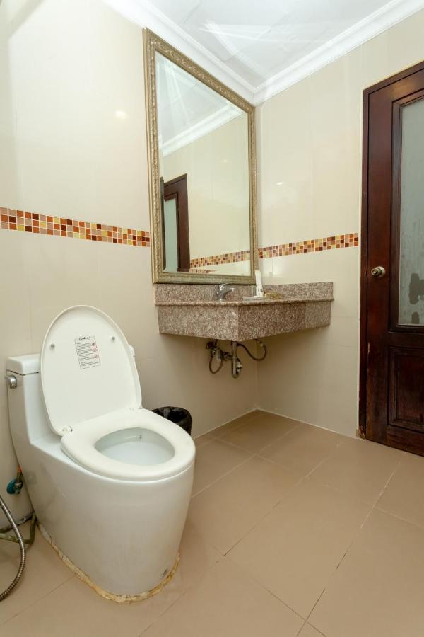 Ivory Palace Hotel Патая Екстериор снимка
